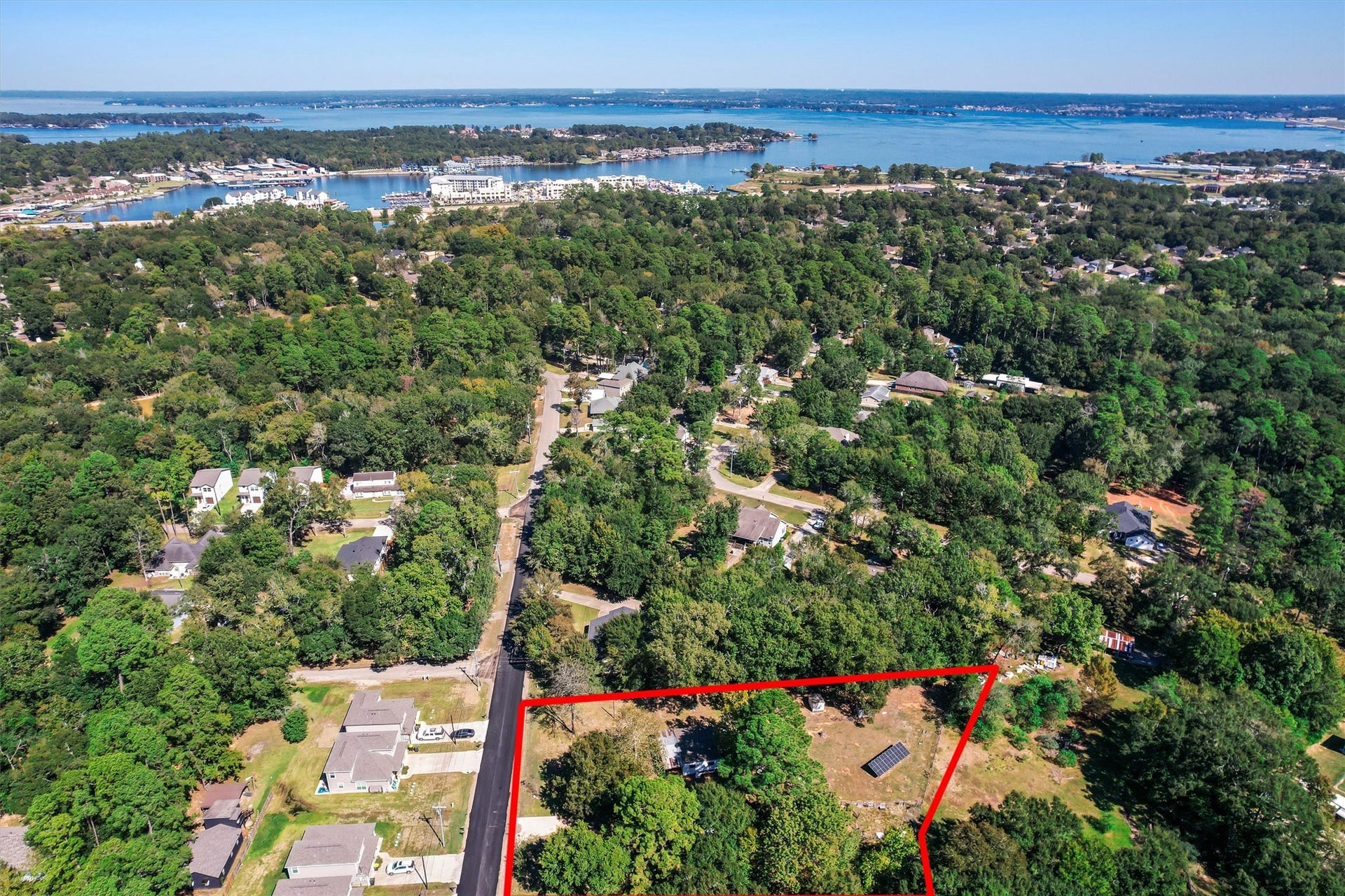 1007 Shawnee Drive, Conroe, TX 77316 1007 Shawnee Drive, Conroe, TX 77316
