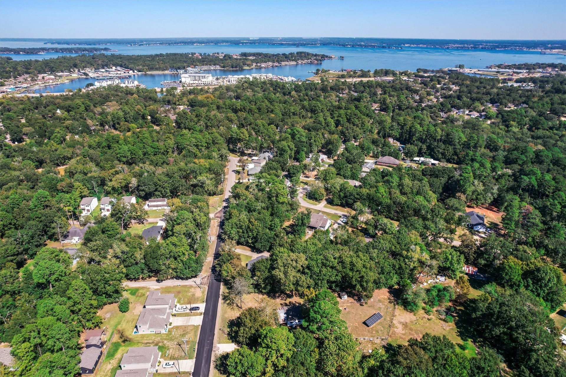 1007 Shawnee Drive, Conroe, TX 77316 1007 Shawnee Drive, Conroe, TX 77316
