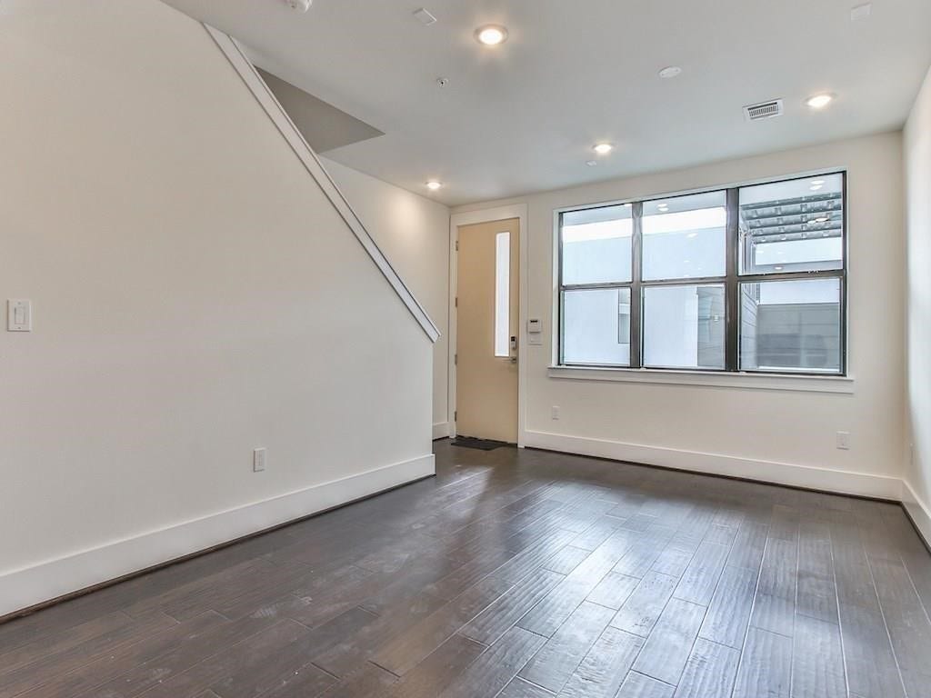 2401 Crawford Street, #A-213, Houston, TX 77004 View of the entrance