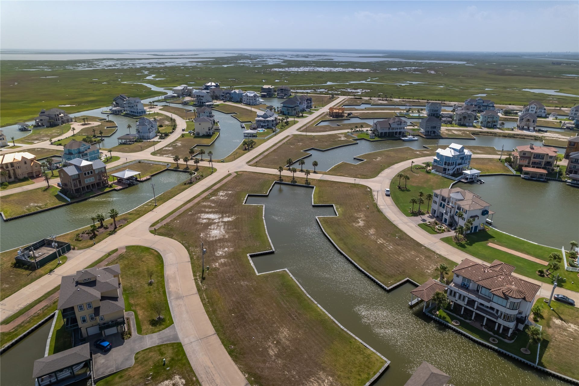 4 Loggerhead, Hitchcock, TX 77563 4 Loggerhead, Hitchcock, TX 77563