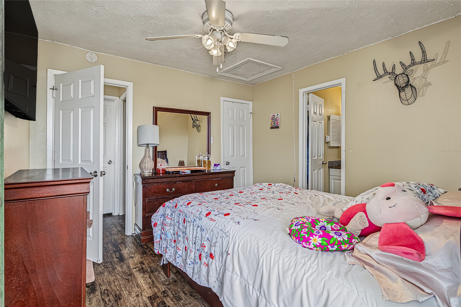 4011 Nasa Rd 1 Parkway, #511, El Lago, TX 77586 4011 Nasa Rd 1 Parkway, #511, El Lago, TX 77586