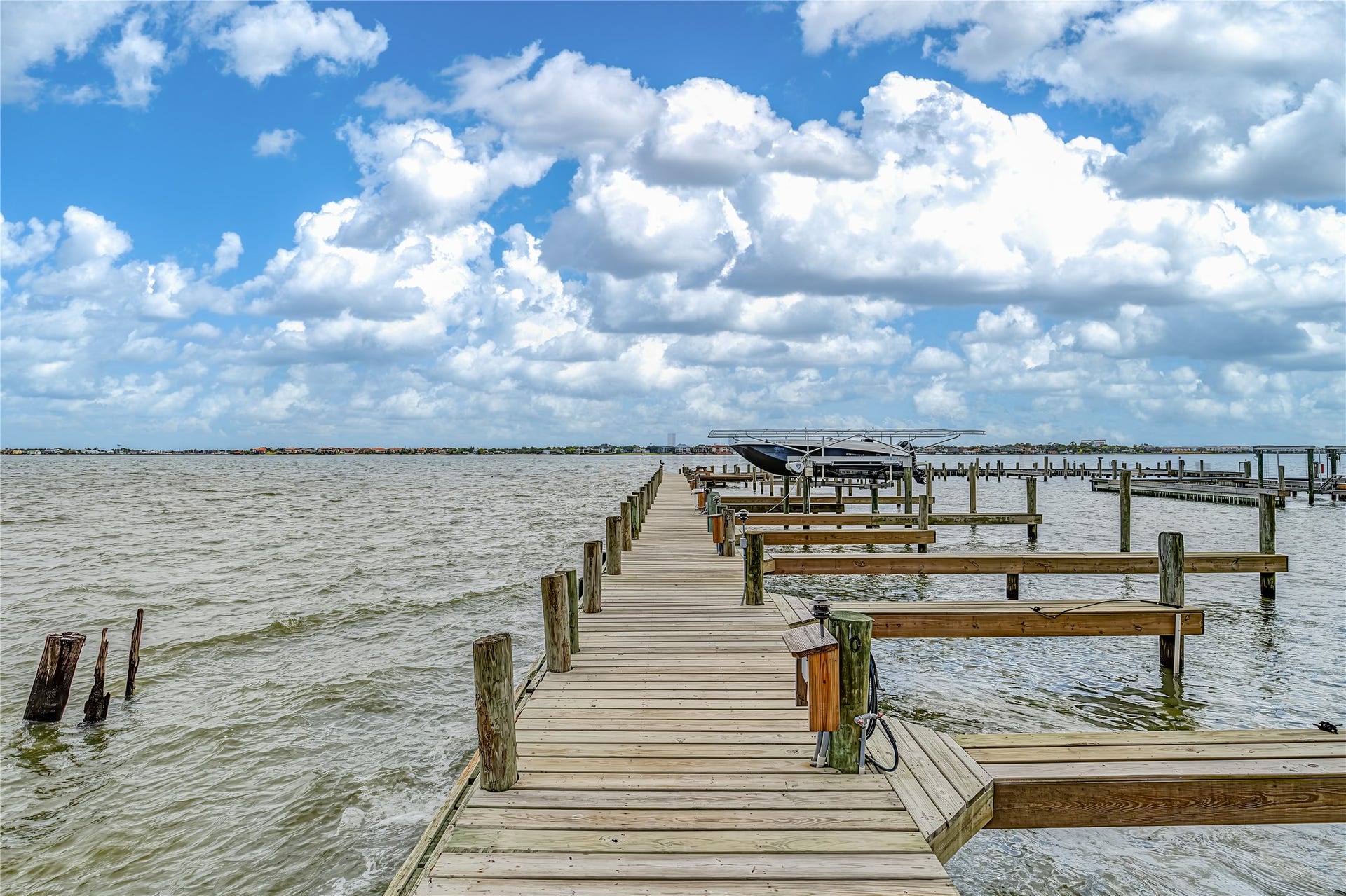 4011 Nasa Rd 1 Parkway, #511, El Lago, TX 77586 4011 Nasa Rd 1 Parkway, #511, El Lago, TX 77586