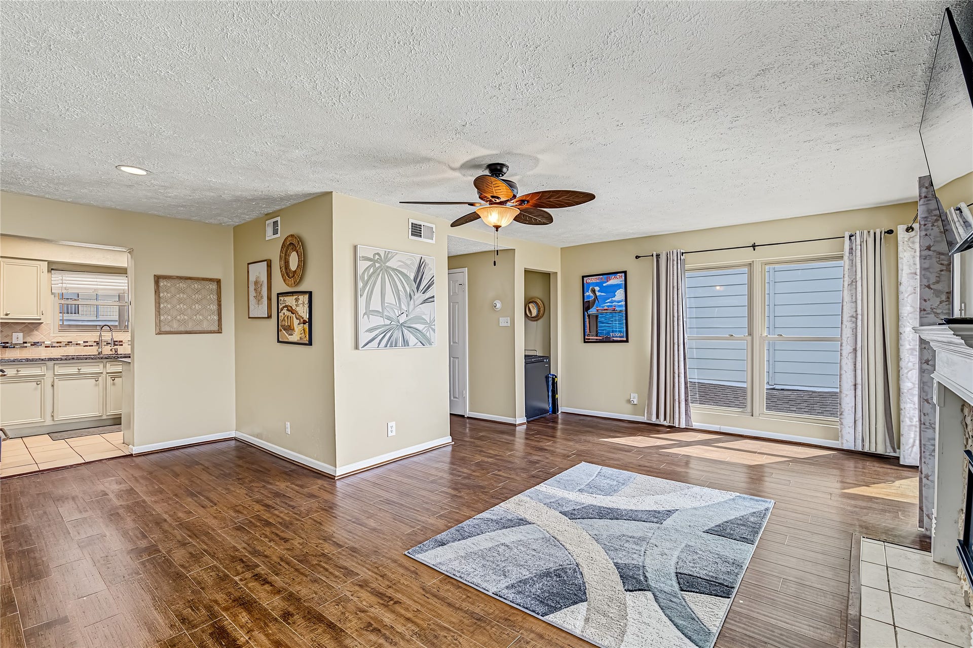 4011 Nasa Rd 1 Parkway, #511, El Lago, TX 77586 4011 Nasa Rd 1 Parkway, #511, El Lago, TX 77586