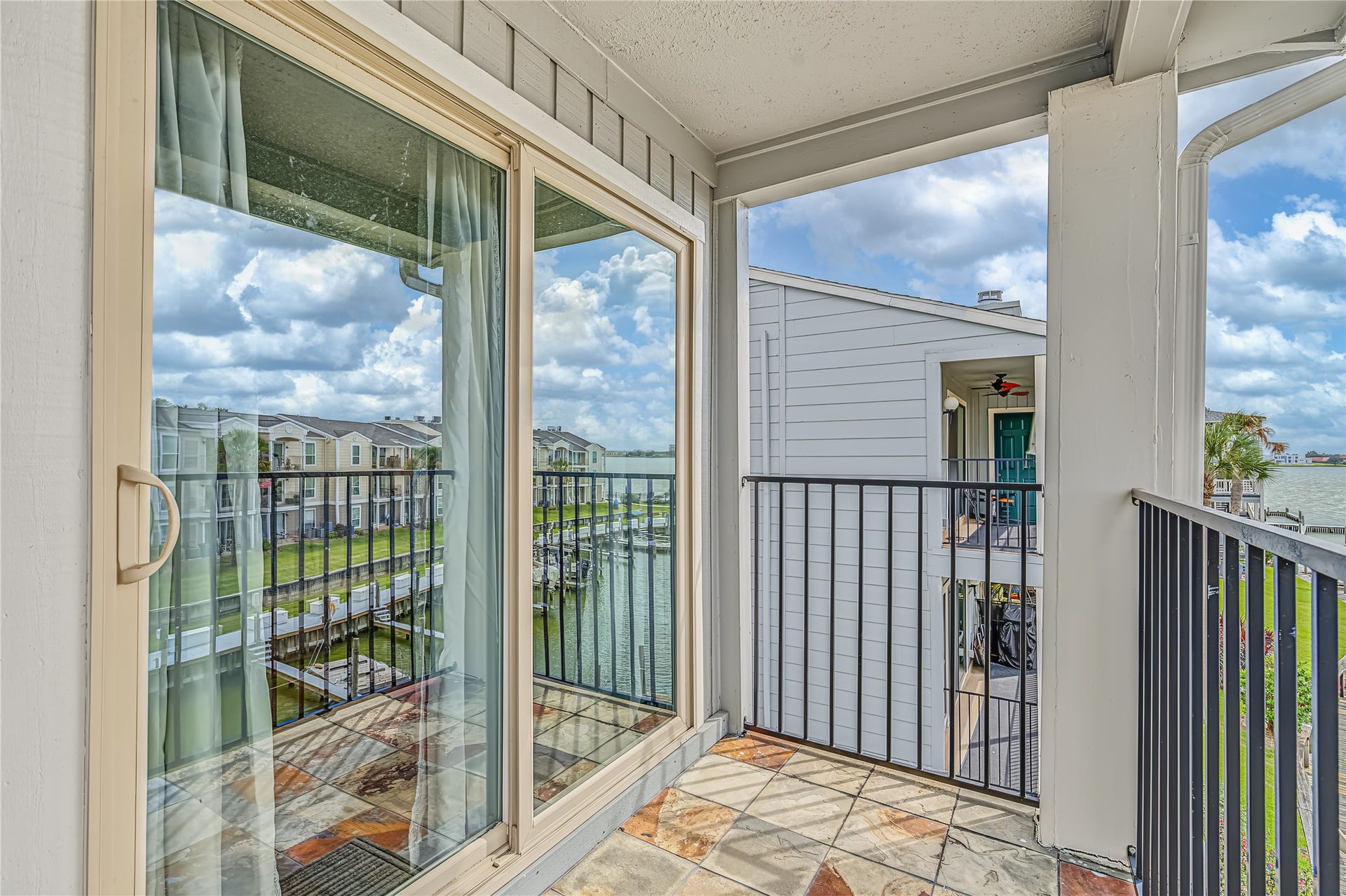4011 Nasa Rd 1 Parkway, #511, El Lago, TX 77586 4011 Nasa Rd 1 Parkway, #511, El Lago, TX 77586