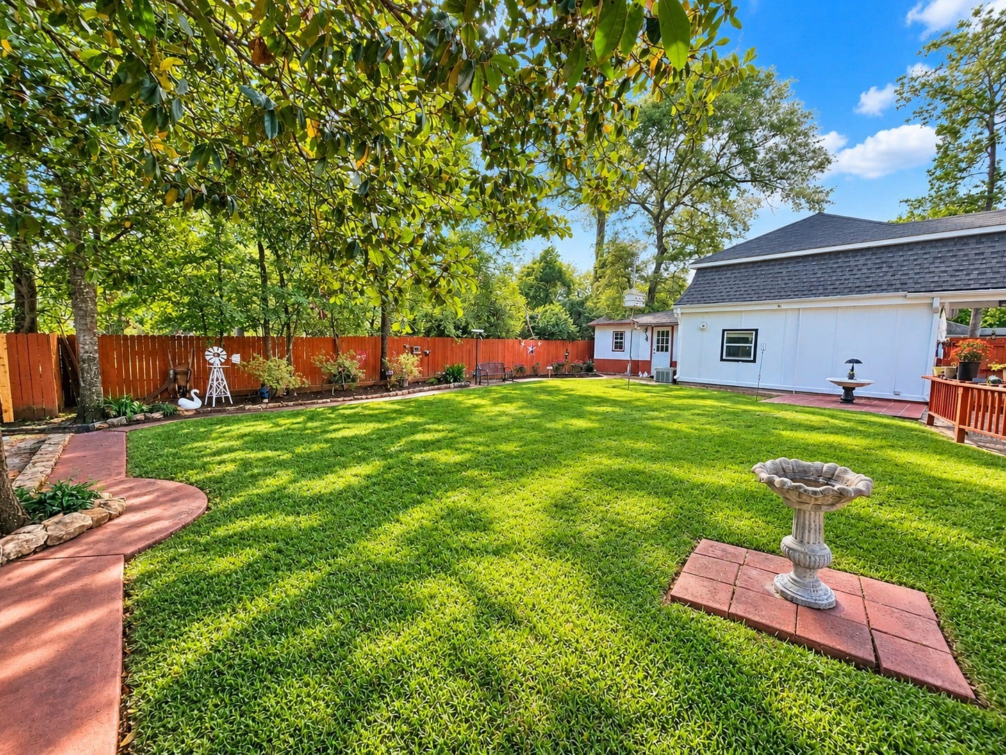 548 River Plantation Drive, Conroe, TX 77302