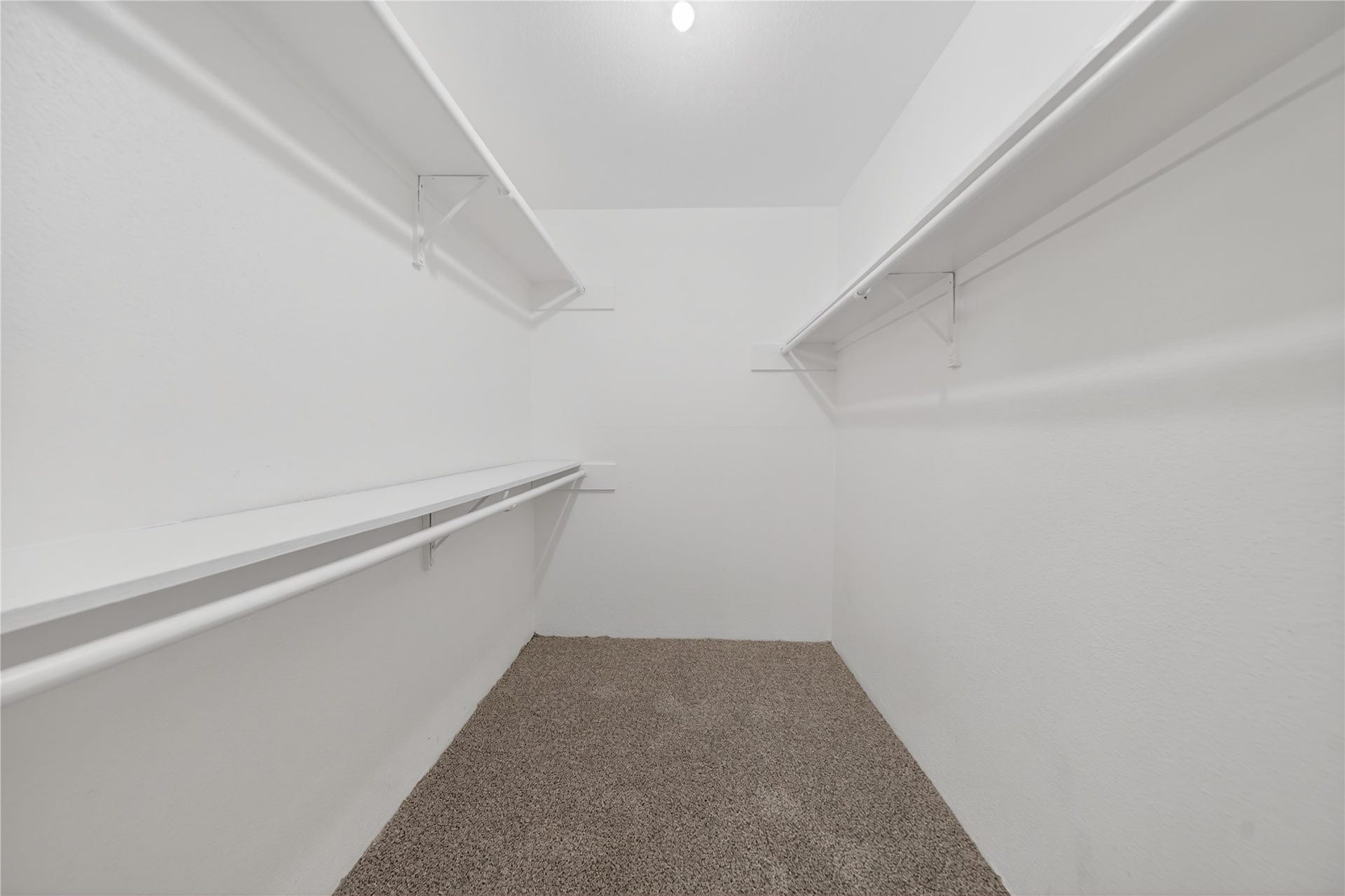 2750 Holly Hall Street, #1706, Houston, TX 77054