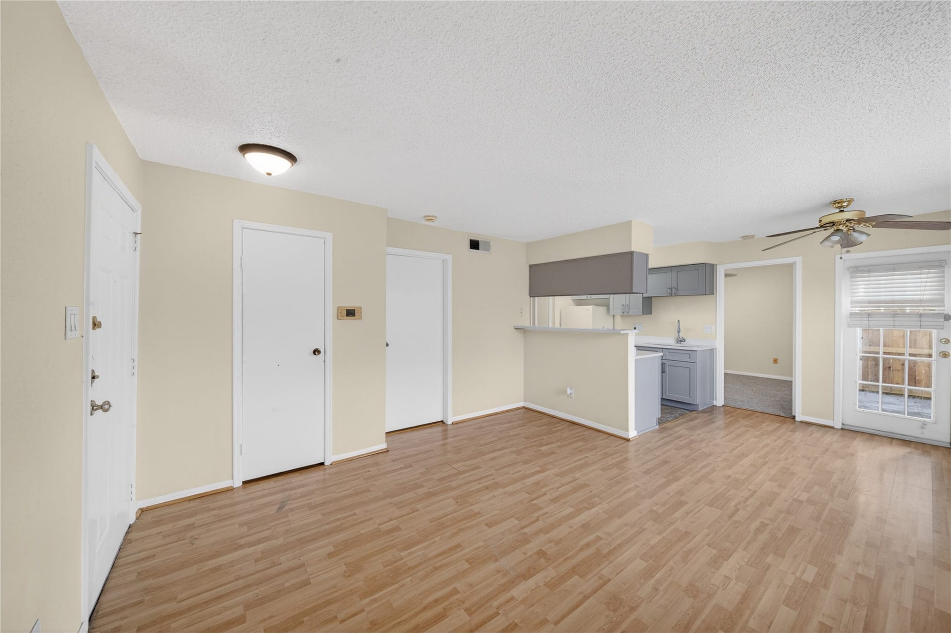 2750 Holly Hall Street, #1706, Houston, TX 77054