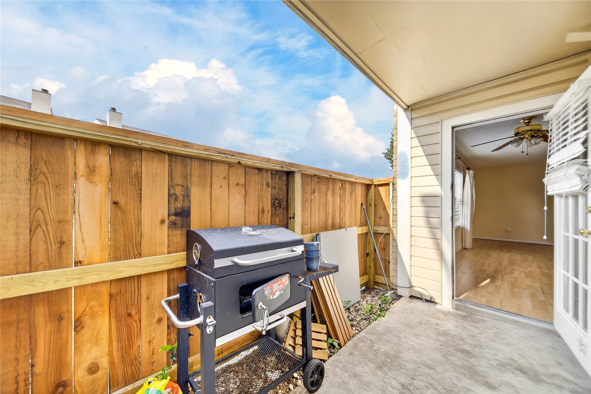 2750 Holly Hall Street, #1706, Houston, TX 77054