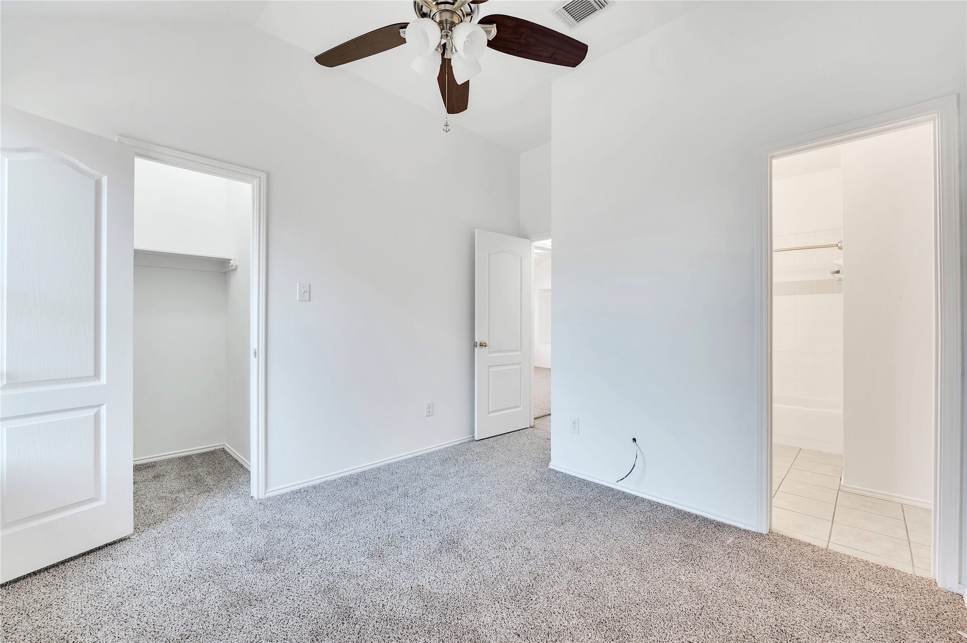 2103 Kingfisher Court, League City, TX 77573 2103 Kingfisher Court, League City, TX 77573