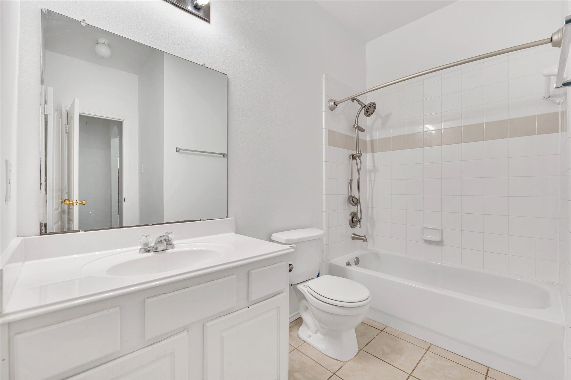 2103 Kingfisher Court, League City, TX 77573 2103 Kingfisher Court, League City, TX 77573