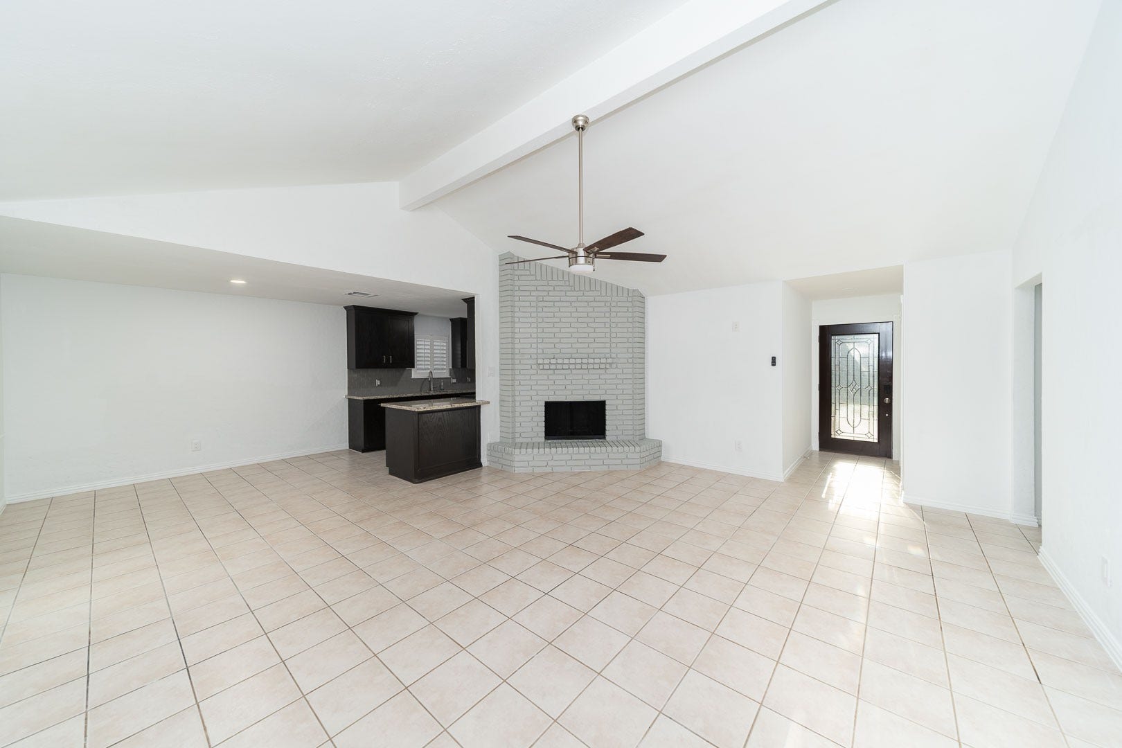 120 Meadow Bend Street, League City, TX 77573