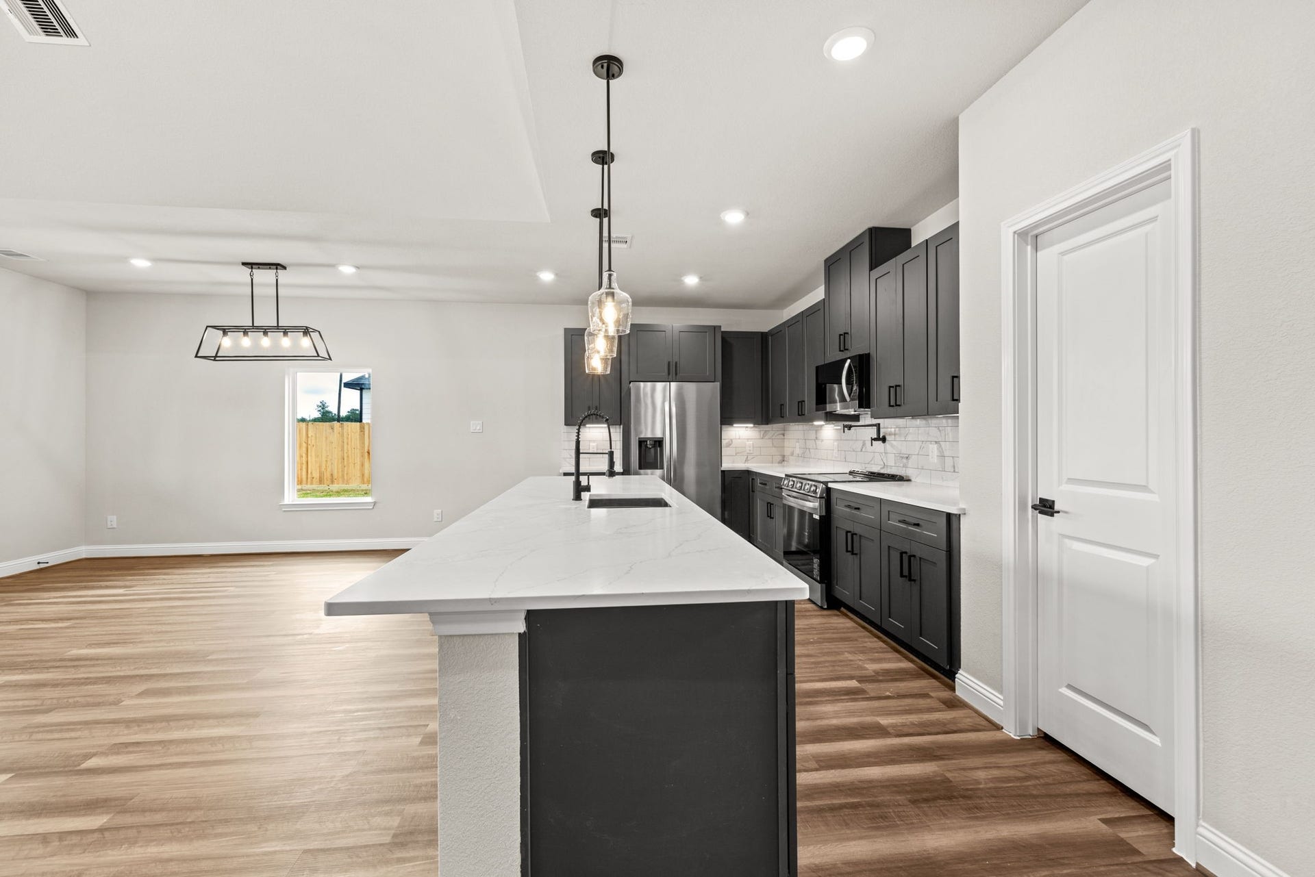 This home is currently under construction, with the opportunity to select your preferred exterior and interior finishes. Please contact our Sales Consultant for full details, available selections, and current availability. Photo shown is a sample of a recently completed home and is for reference only.
