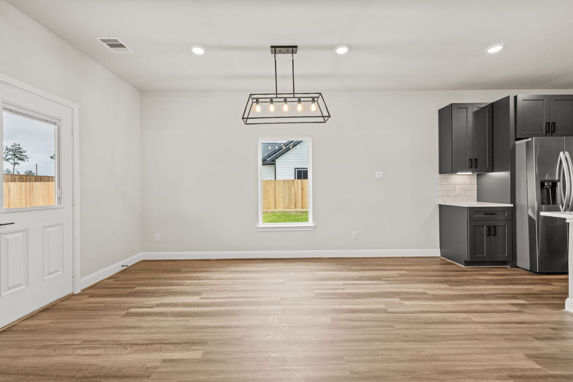 This home is currently under construction, with the opportunity to select your preferred exterior and interior finishes. Please contact our Sales Consultant for full details, available selections, and current availability. Photo shown is a sample of a recently completed home and is for reference only.