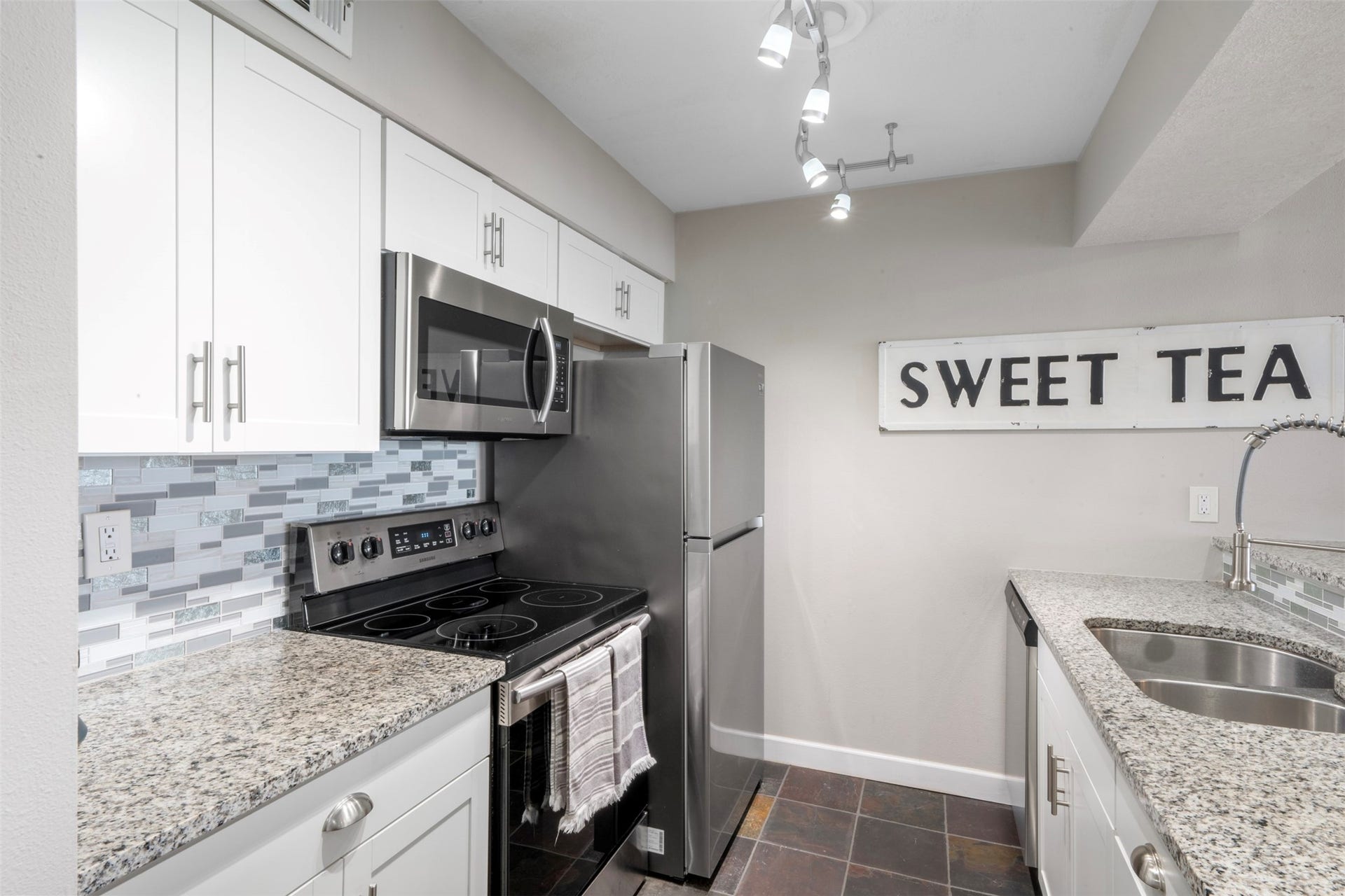 12600 Melville Drive, #313A, Montgomery, TX 77356 12600 Melville Drive, #313A, Montgomery, TX 77356