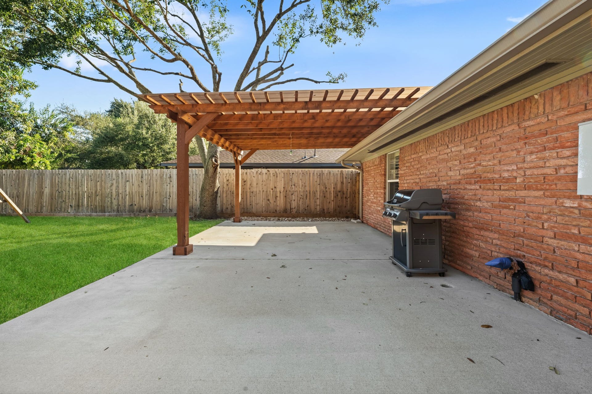 4630 Willowbend Boulevard, Houston, TX 77035 4630 Willowbend Boulevard, Houston, TX 77035