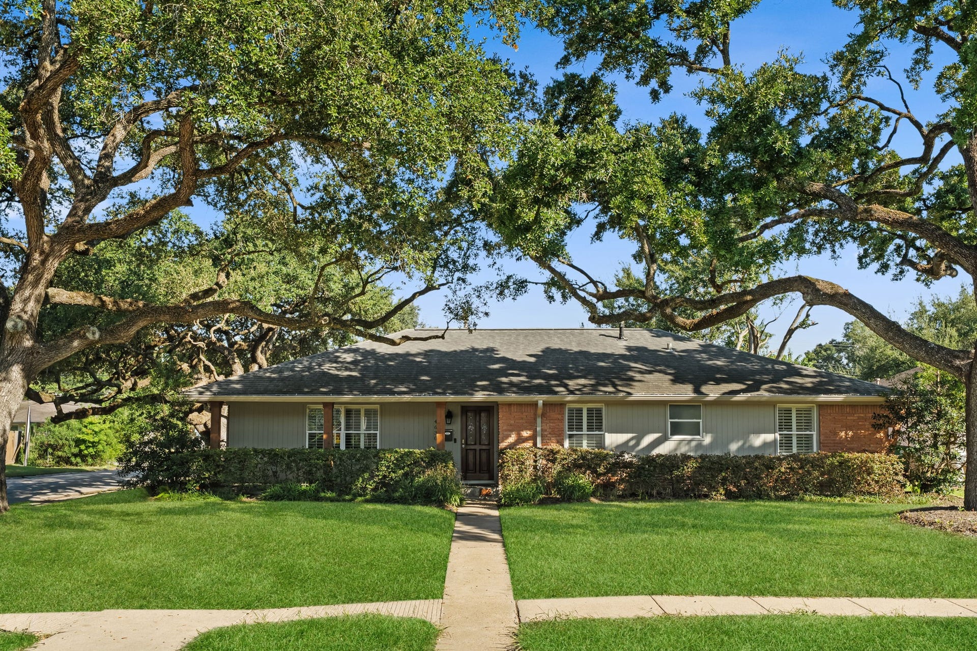 4630 Willowbend Boulevard, Houston, TX 77035 4630 Willowbend Boulevard, Houston, TX 77035