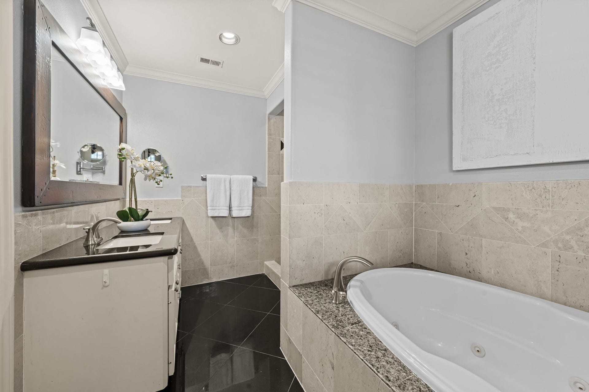 4630 Willowbend Boulevard, Houston, TX 77035 4630 Willowbend Boulevard, Houston, TX 77035