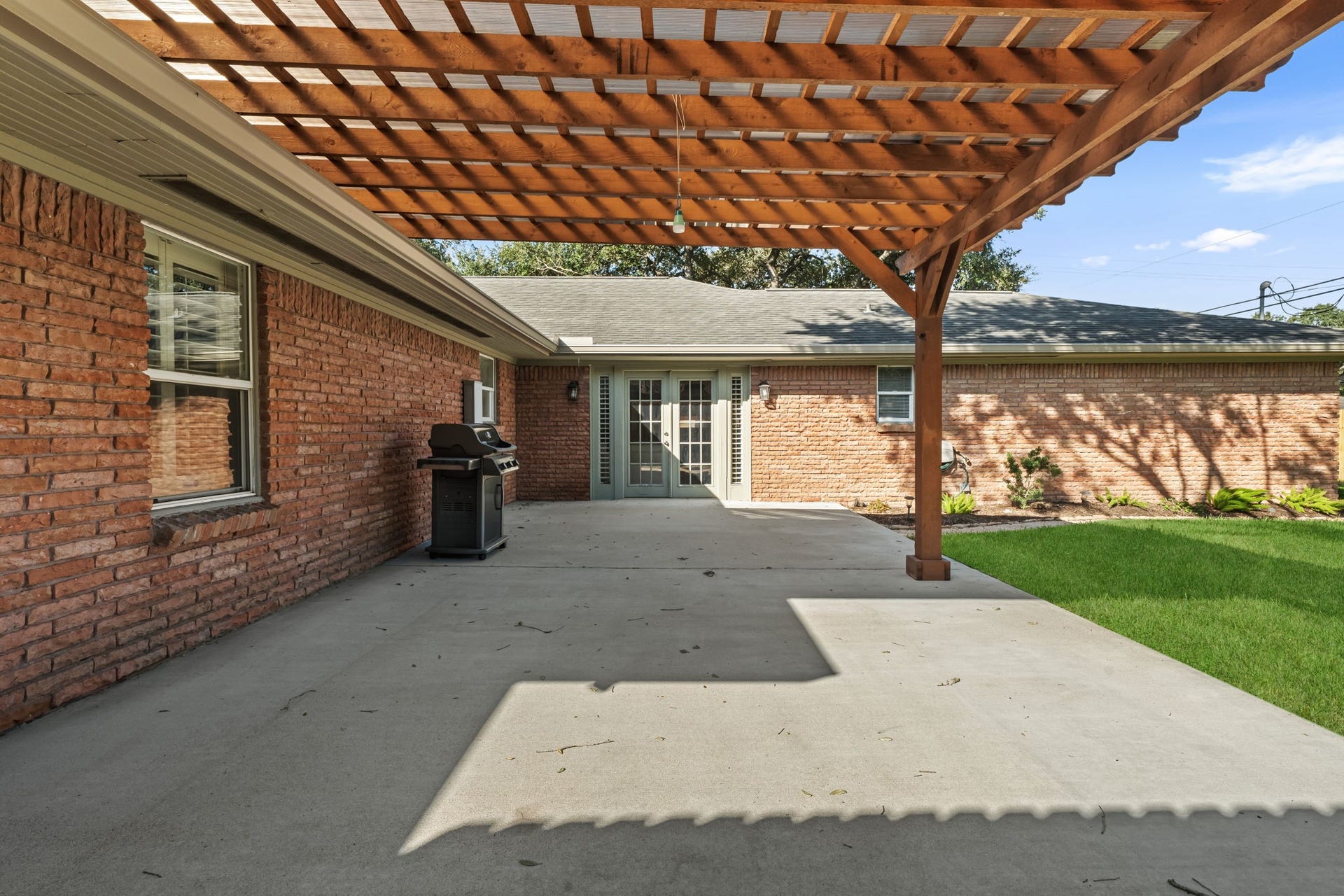 4630 Willowbend Boulevard, Houston, TX 77035 4630 Willowbend Boulevard, Houston, TX 77035
