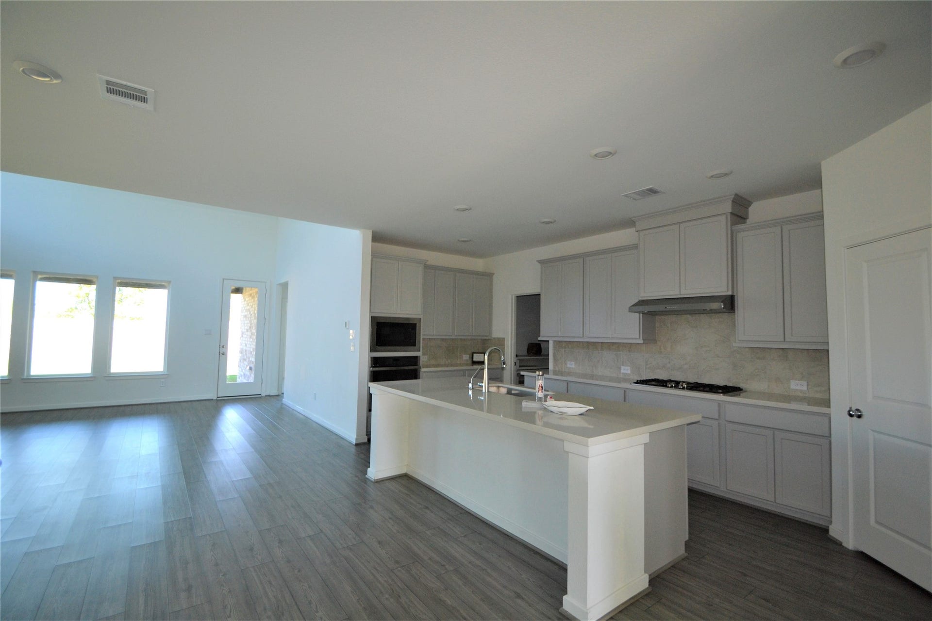 9714 Sunflower Mist Lane, Richmond, TX 77407 9714 Sunflower Mist Lane, Richmond, TX 77407