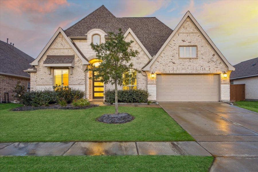 Property photo for 9823 Chapman Trail, Manvel, TX