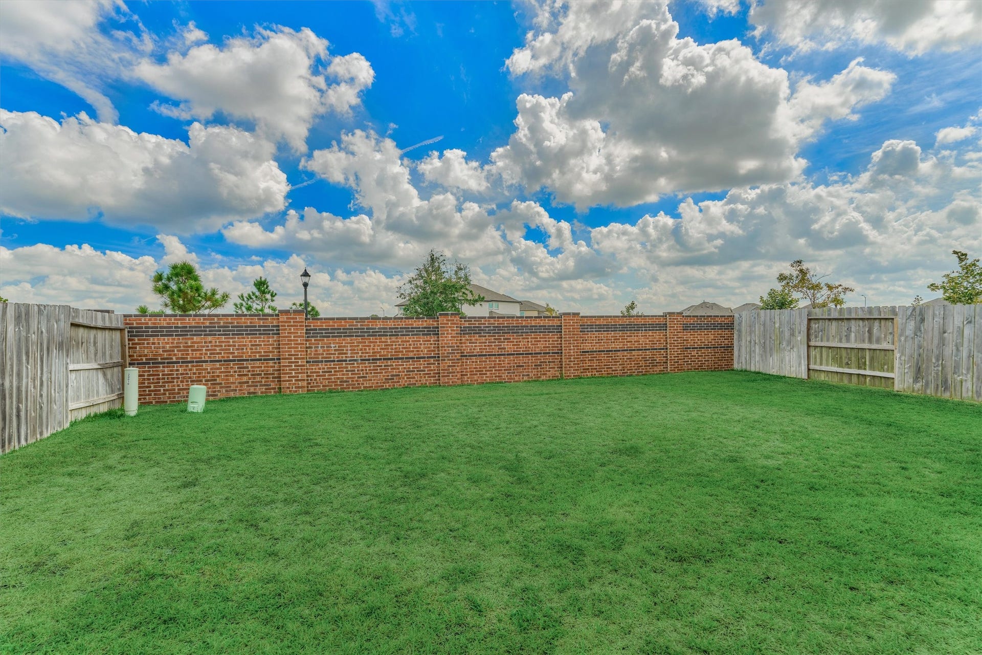 20010 Sienna Green Drive, Hockley, TX 77447 20010 Sienna Green Drive, Hockley, TX 77447