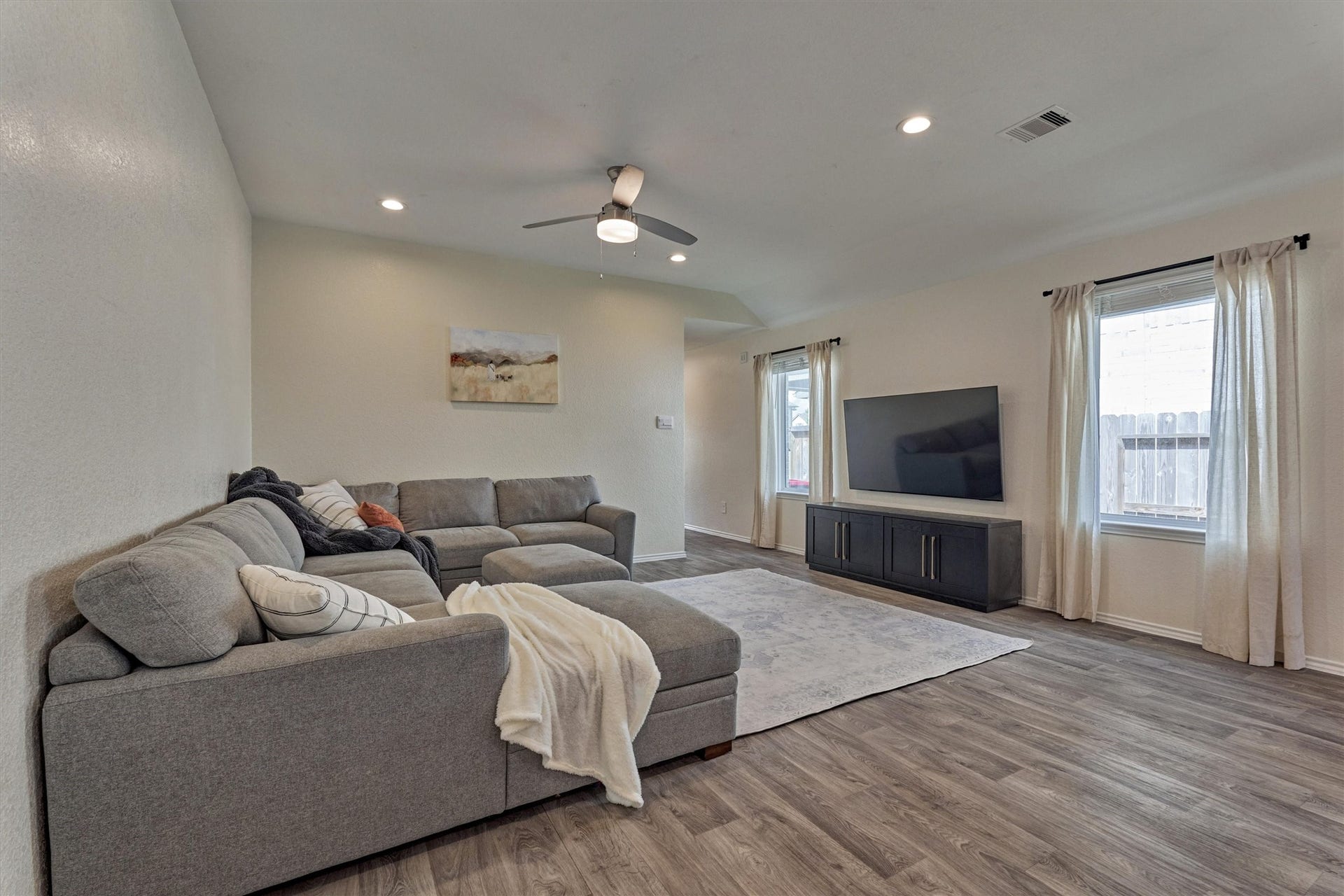 20010 Sienna Green Drive, Hockley, TX 77447 20010 Sienna Green Drive, Hockley, TX 77447