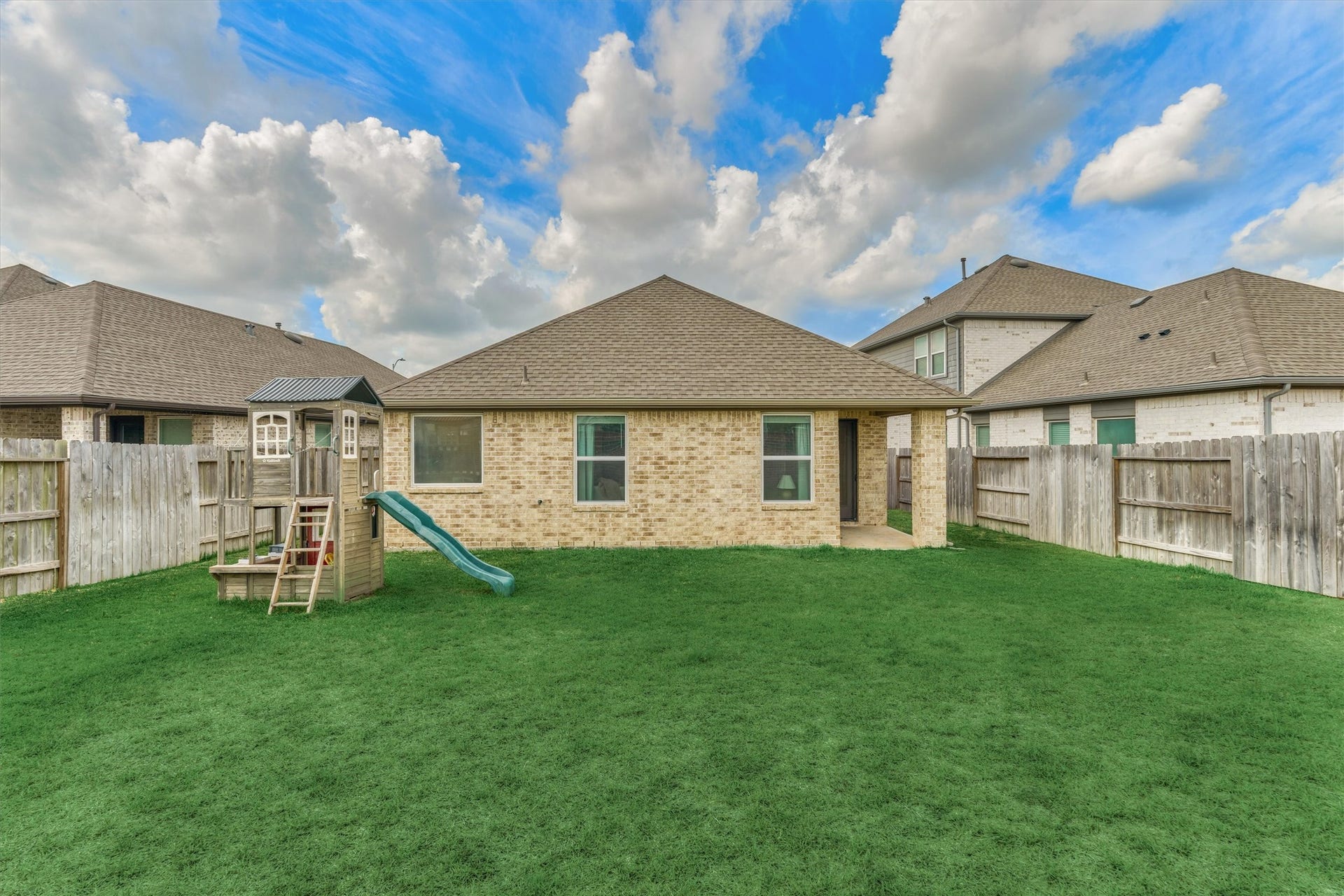 20010 Sienna Green Drive, Hockley, TX 77447 20010 Sienna Green Drive, Hockley, TX 77447