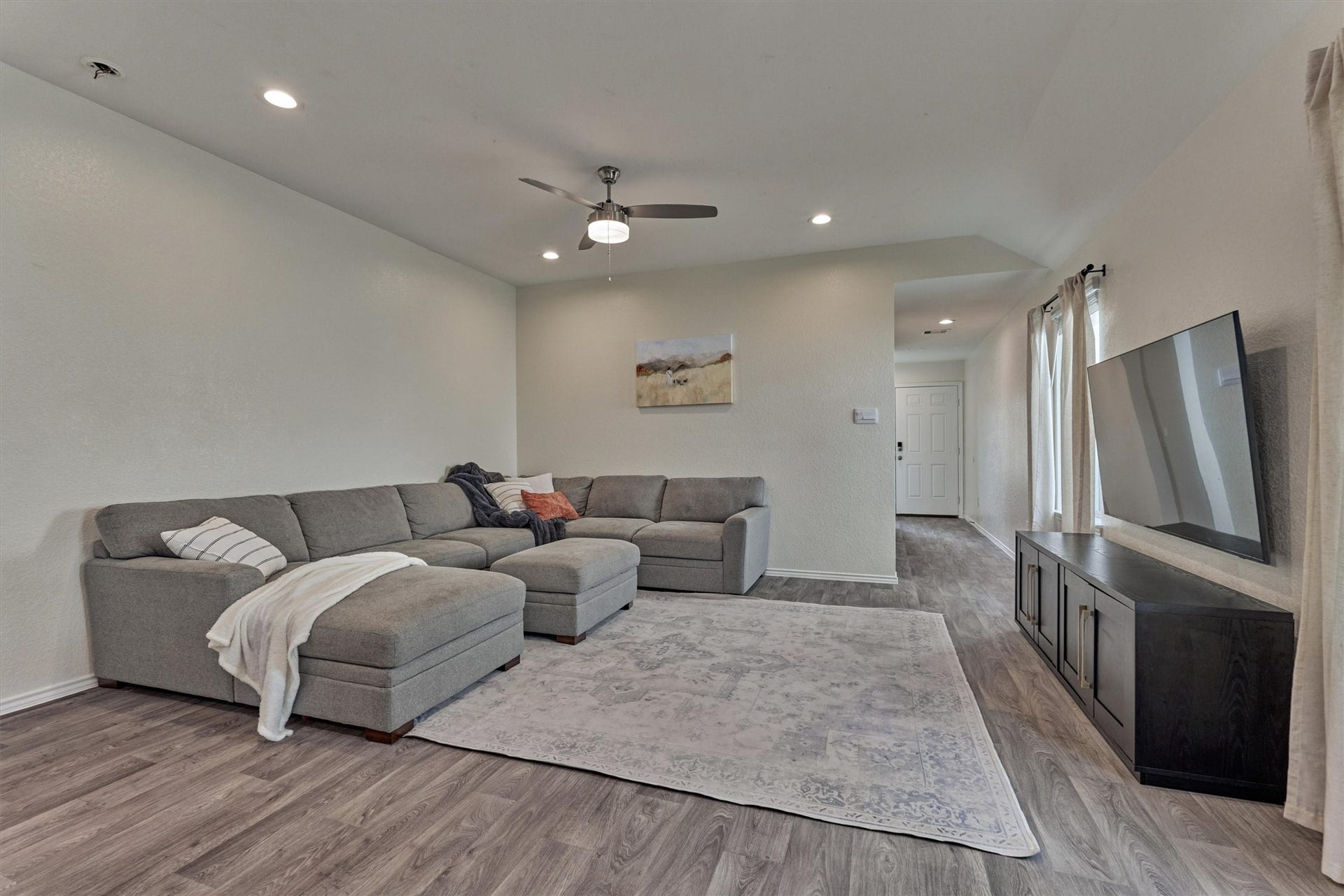 20010 Sienna Green Drive, Hockley, TX 77447 20010 Sienna Green Drive, Hockley, TX 77447