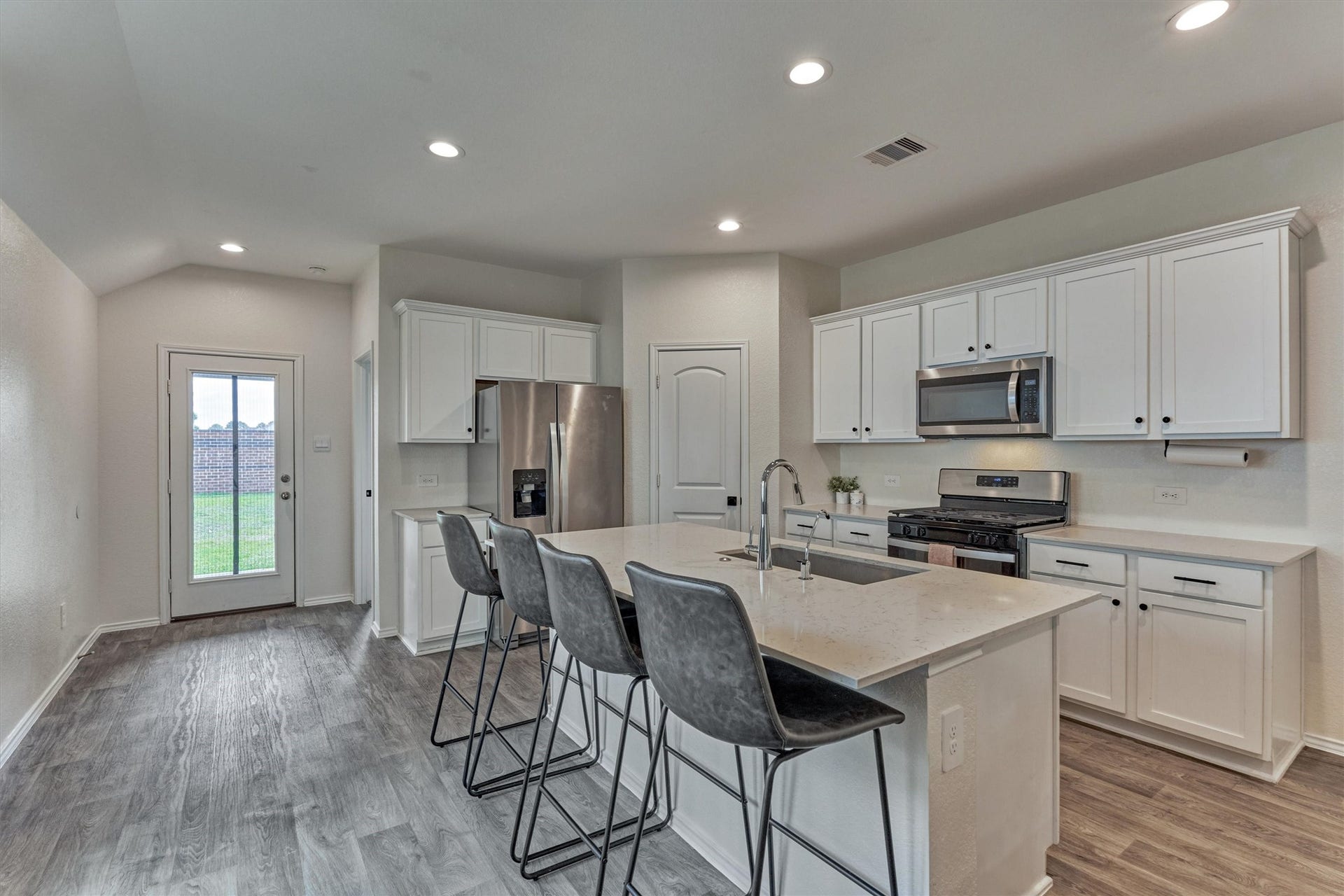 20010 Sienna Green Drive, Hockley, TX 77447 20010 Sienna Green Drive, Hockley, TX 77447