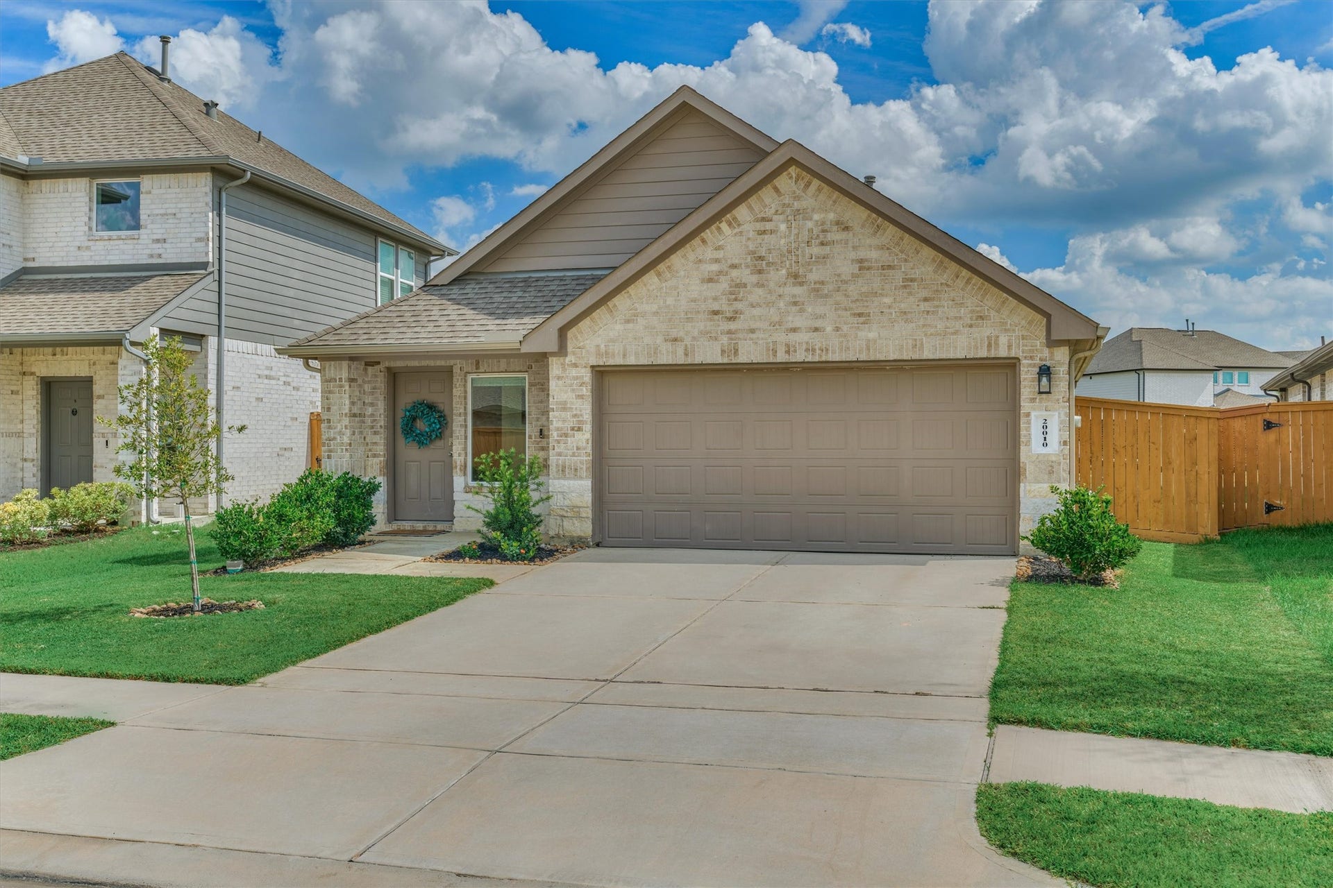 20010 Sienna Green Drive, Hockley, TX 77447 20010 Sienna Green Drive, Hockley, TX 77447