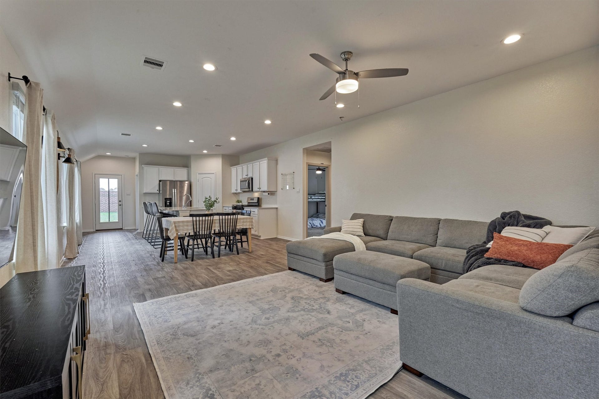 20010 Sienna Green Drive, Hockley, TX 77447 20010 Sienna Green Drive, Hockley, TX 77447