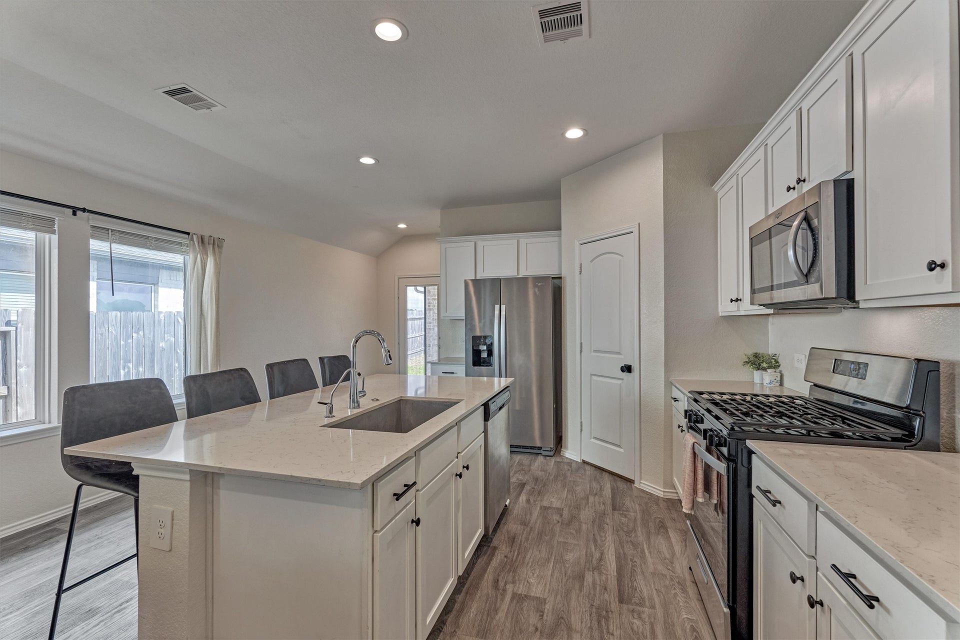 20010 Sienna Green Drive, Hockley, TX 77447 20010 Sienna Green Drive, Hockley, TX 77447