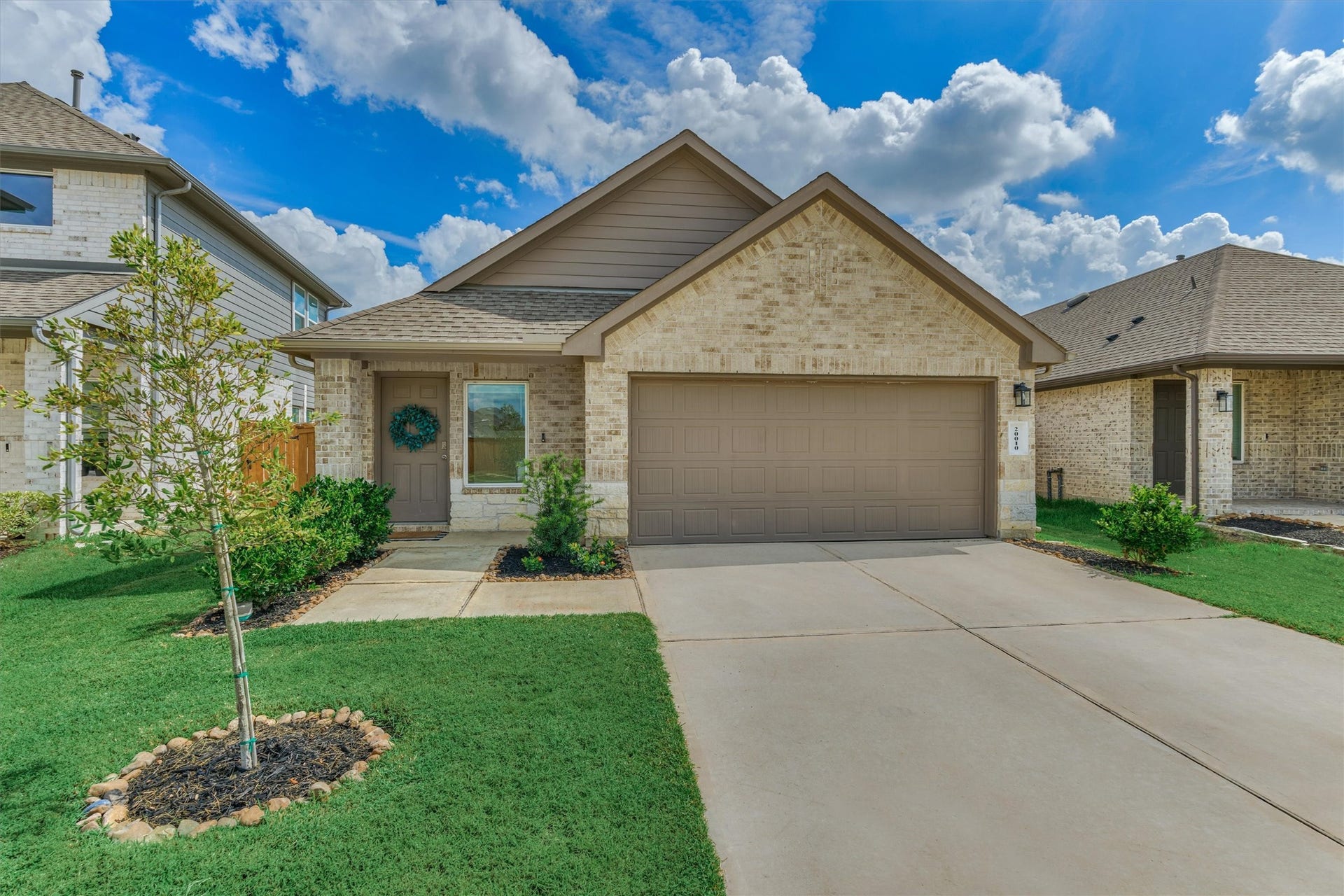 20010 Sienna Green Drive, Hockley, TX 77447 20010 Sienna Green Drive, Hockley, TX 77447