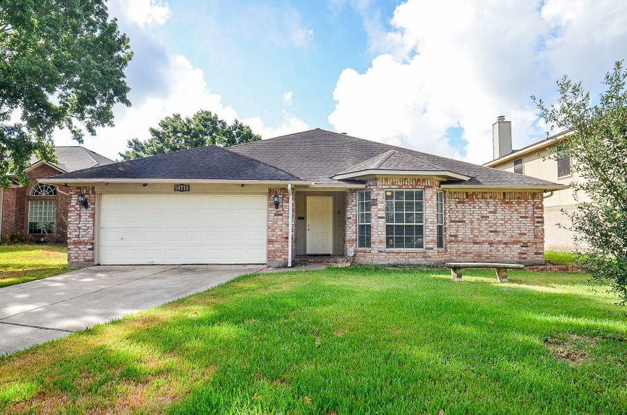 Property photo for 19715 Lindenfield Court, Katy, TX