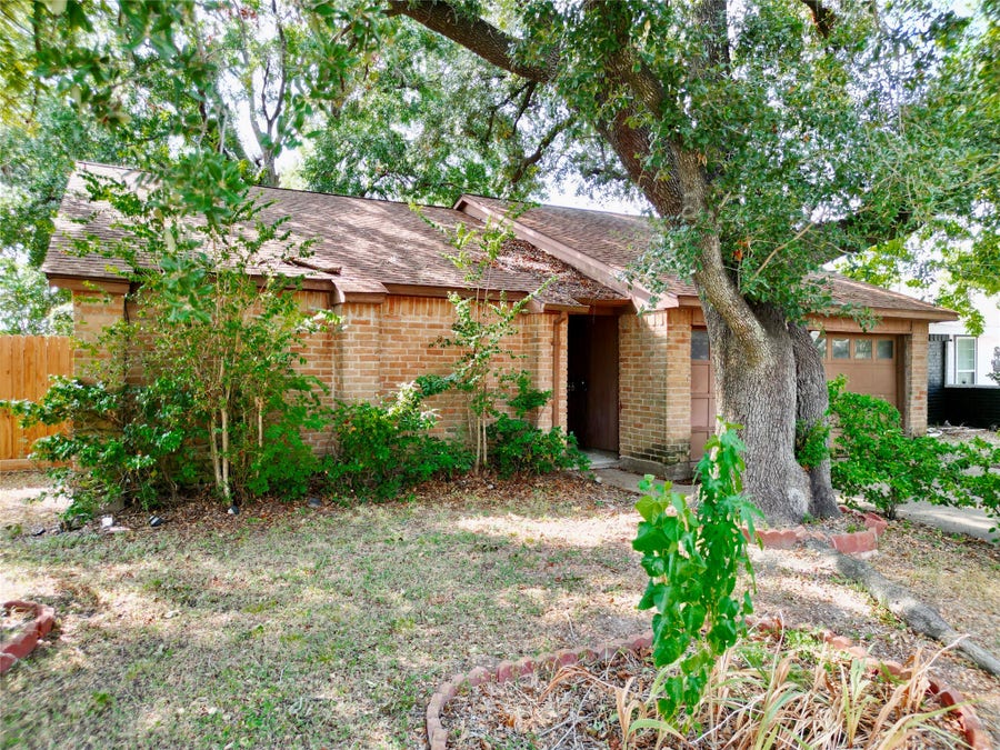 Property photo for 10907 Wilkenburg Drive, Houston, TX