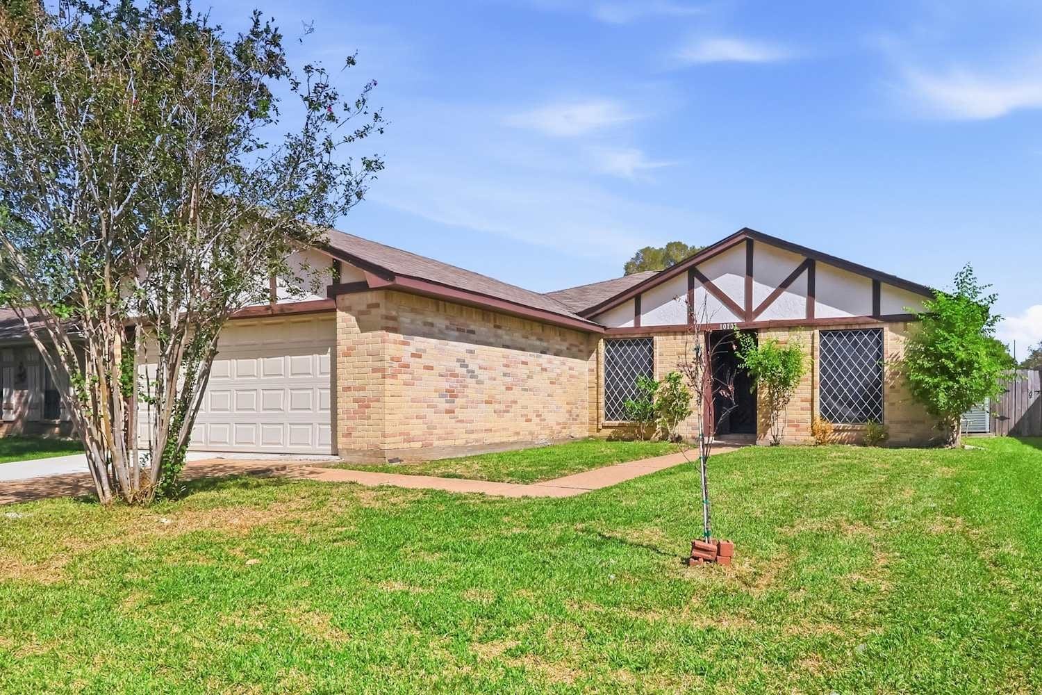 10107 Limewood Lane, Sugar Land, TX 77498 10107 Limewood Lane, Sugar Land, TX 77498