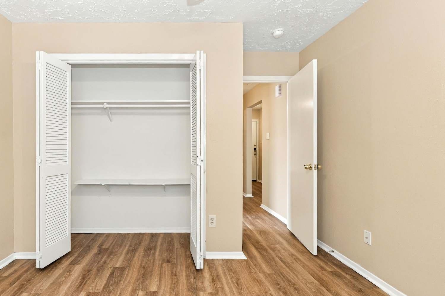 10107 Limewood Lane, Sugar Land, TX 77498 10107 Limewood Lane, Sugar Land, TX 77498