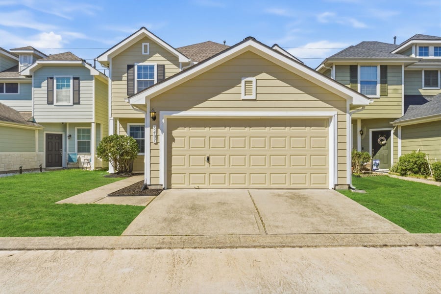 Property photo for 6407 Wilshire Ridge, Houston, TX