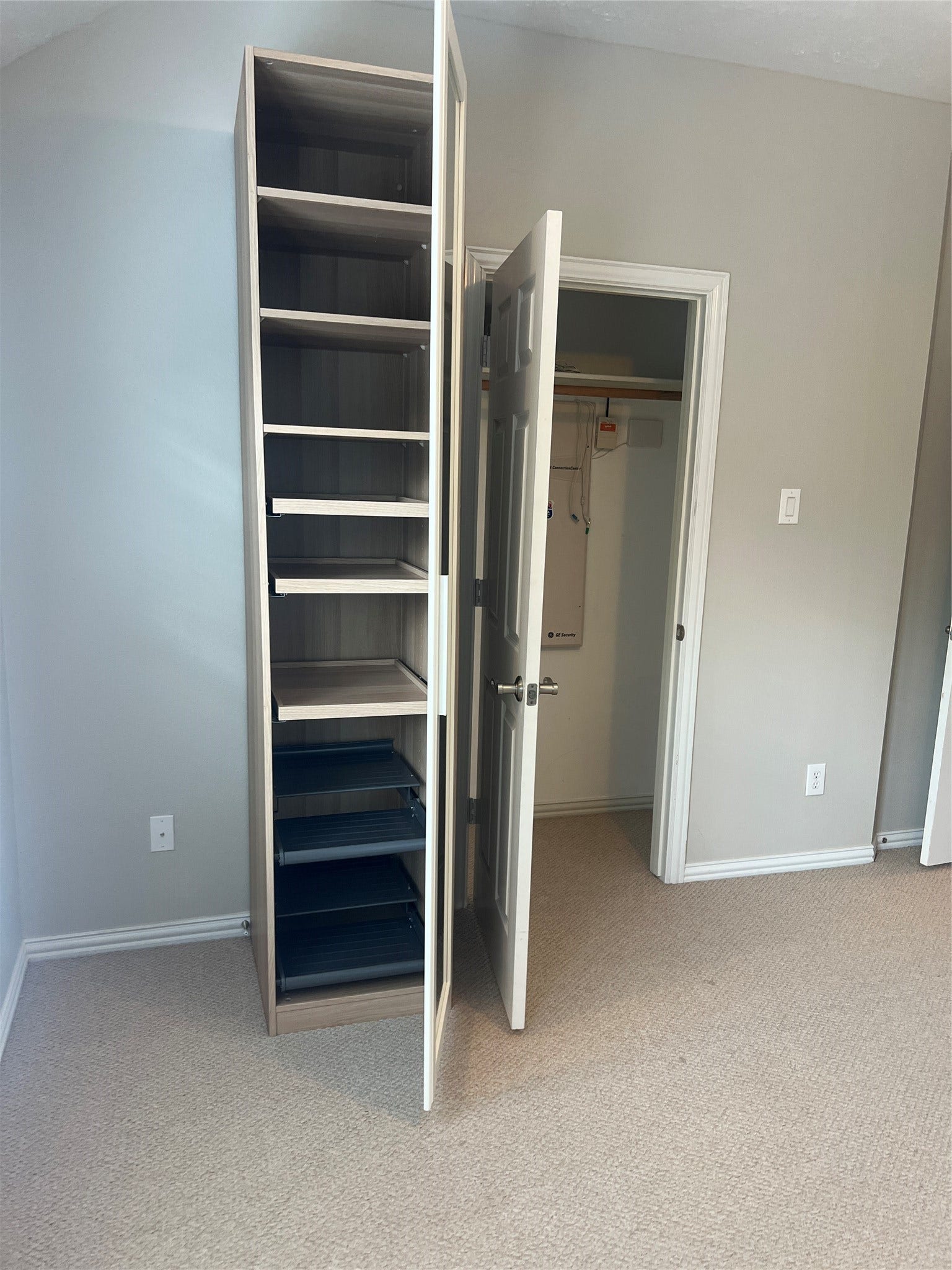 106 W Arbor Camp Circle, Spring, TX 77389 Additional closet space. All bedrooms have walk in closets