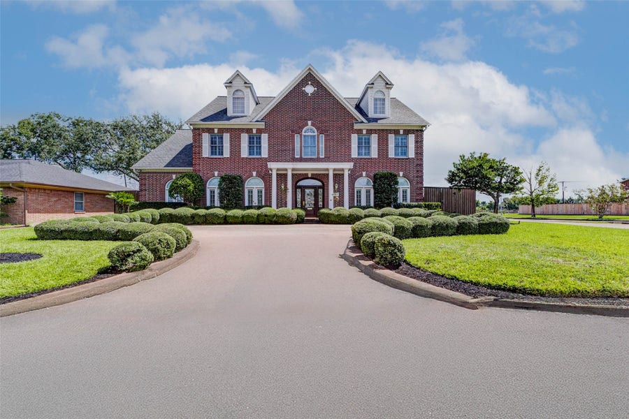 Property photo for 10713 Greenwillow Street, Houston, TX