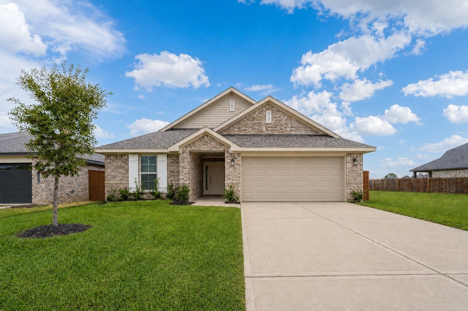 13905 Seneca Lake Drive, La Marque, TX 77568 Stock Photo