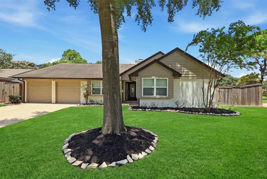 Property photo for 14002 Myrtlea Drive, Houston, TX