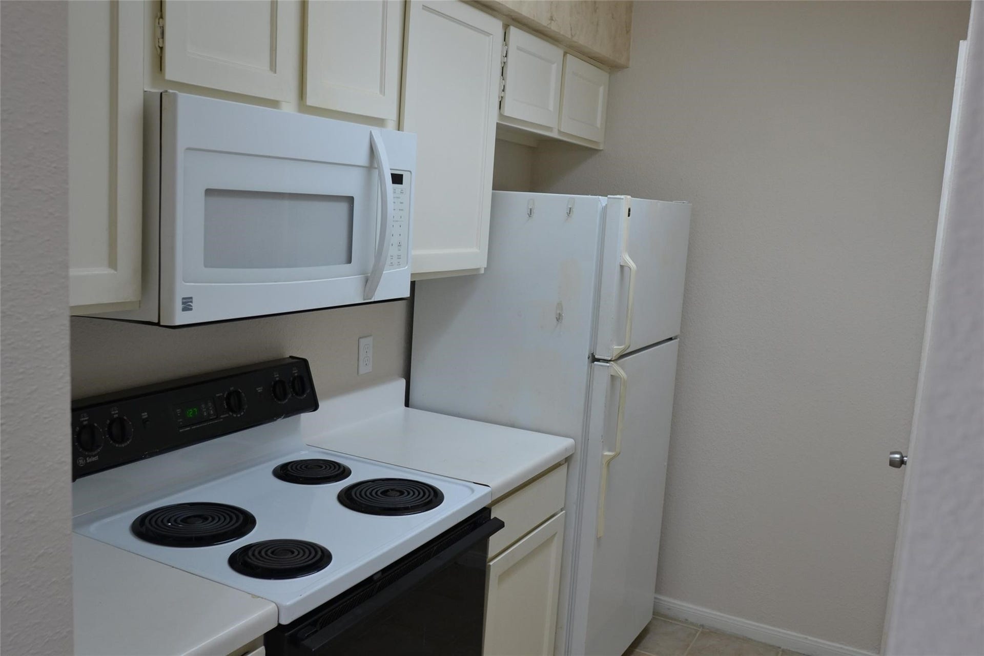 6111 Beverly Hill Street, #43, Houston, TX 77057 6111 Beverly Hill Street, #43, Houston, TX 77057