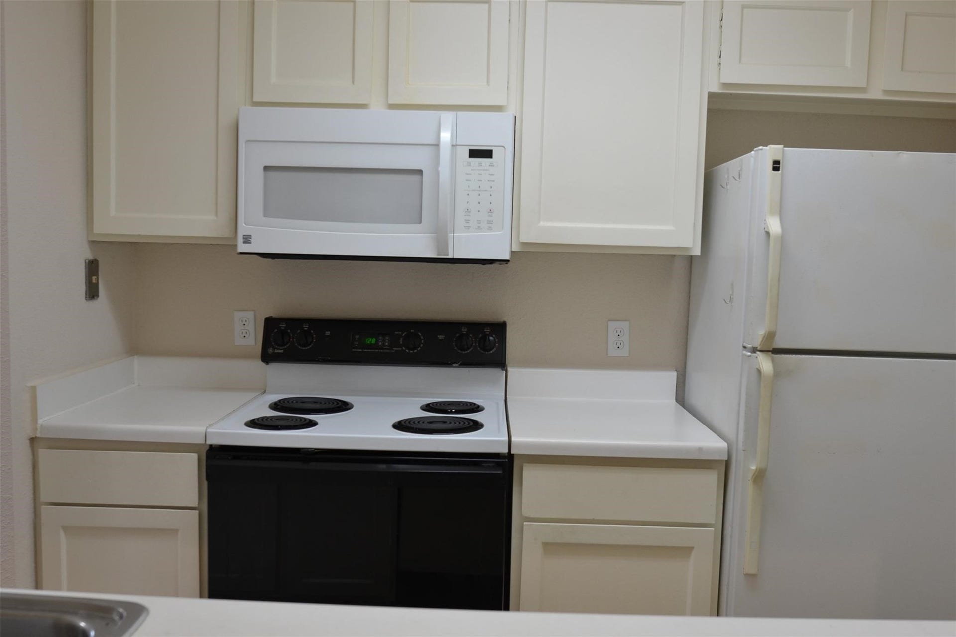 6111 Beverly Hill Street, #43, Houston, TX 77057 6111 Beverly Hill Street, #43, Houston, TX 77057