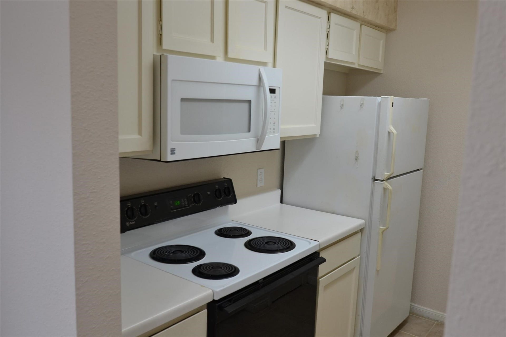 6111 Beverly Hill Street, #43, Houston, TX 77057 6111 Beverly Hill Street, #43, Houston, TX 77057