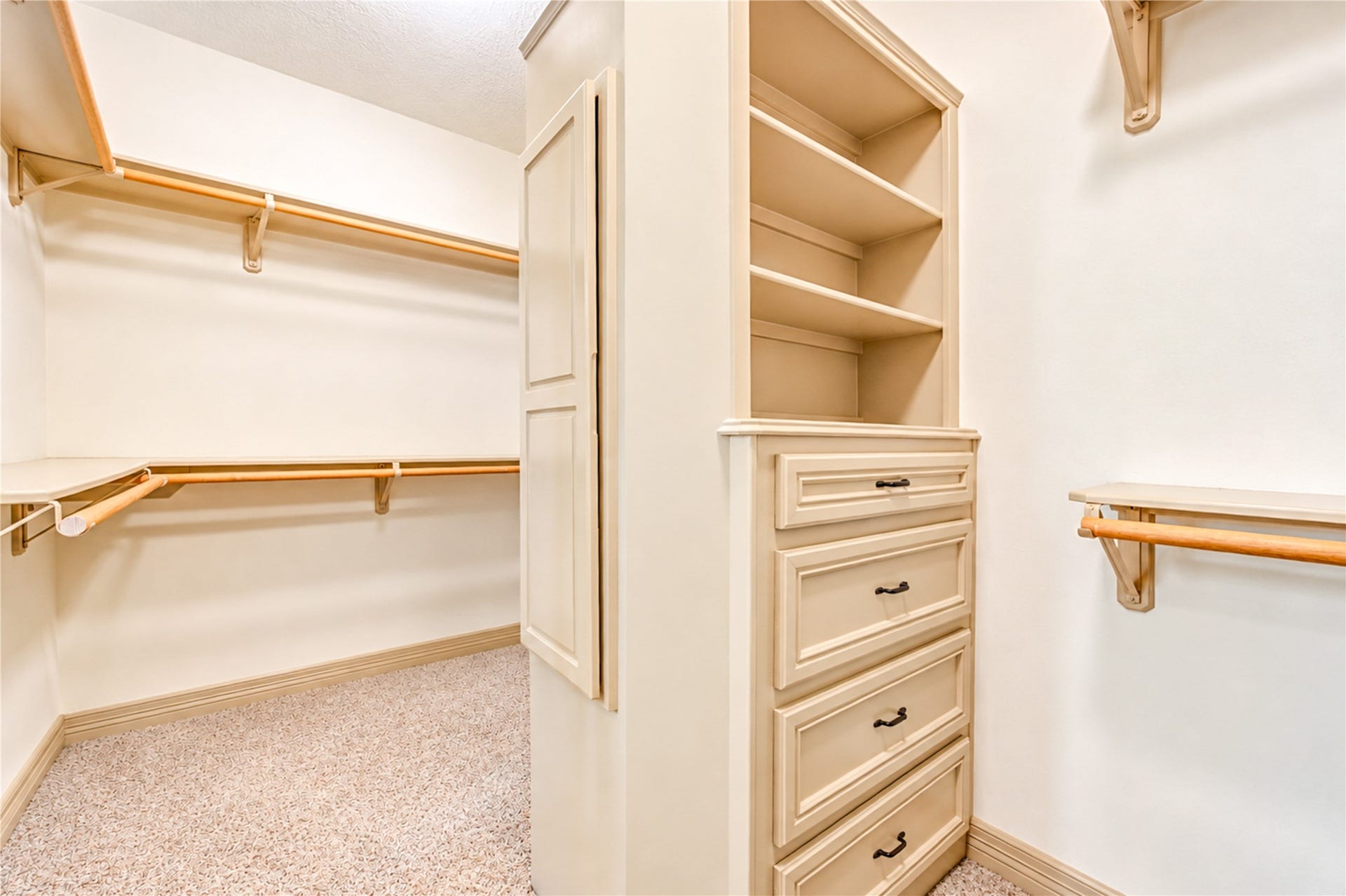 3817 Copper Mountain Lane, Montgomery, TX 77316
