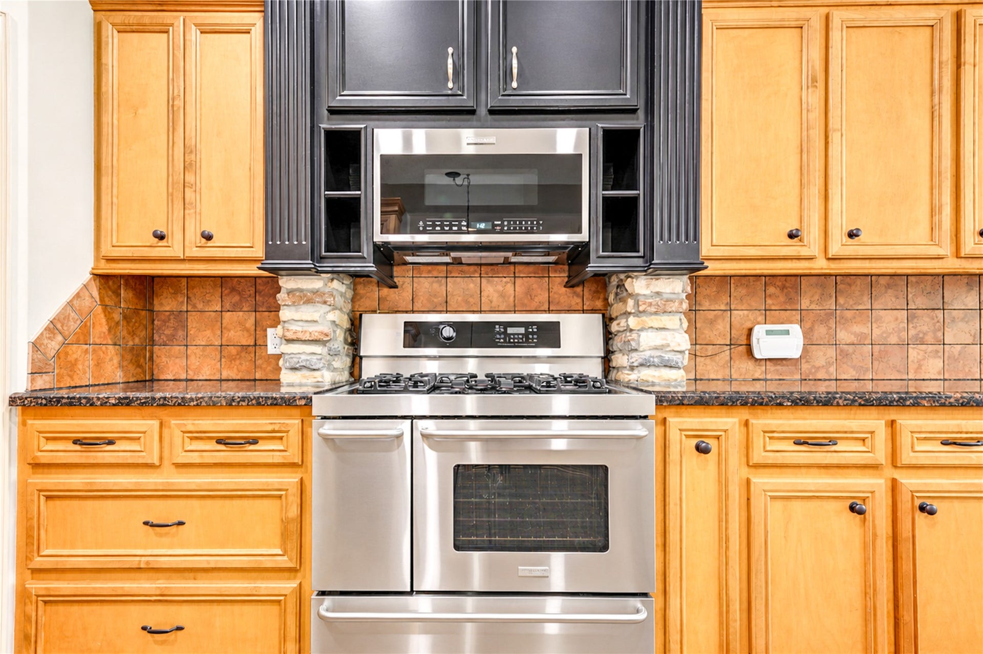 3817 Copper Mountain Lane, Montgomery, TX 77316