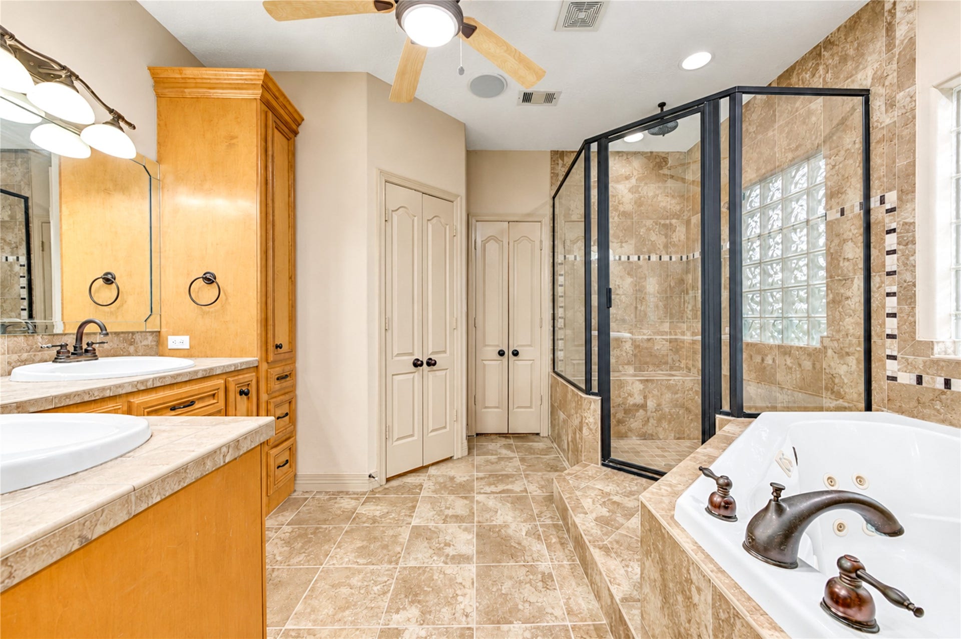3817 Copper Mountain Lane, Montgomery, TX 77316