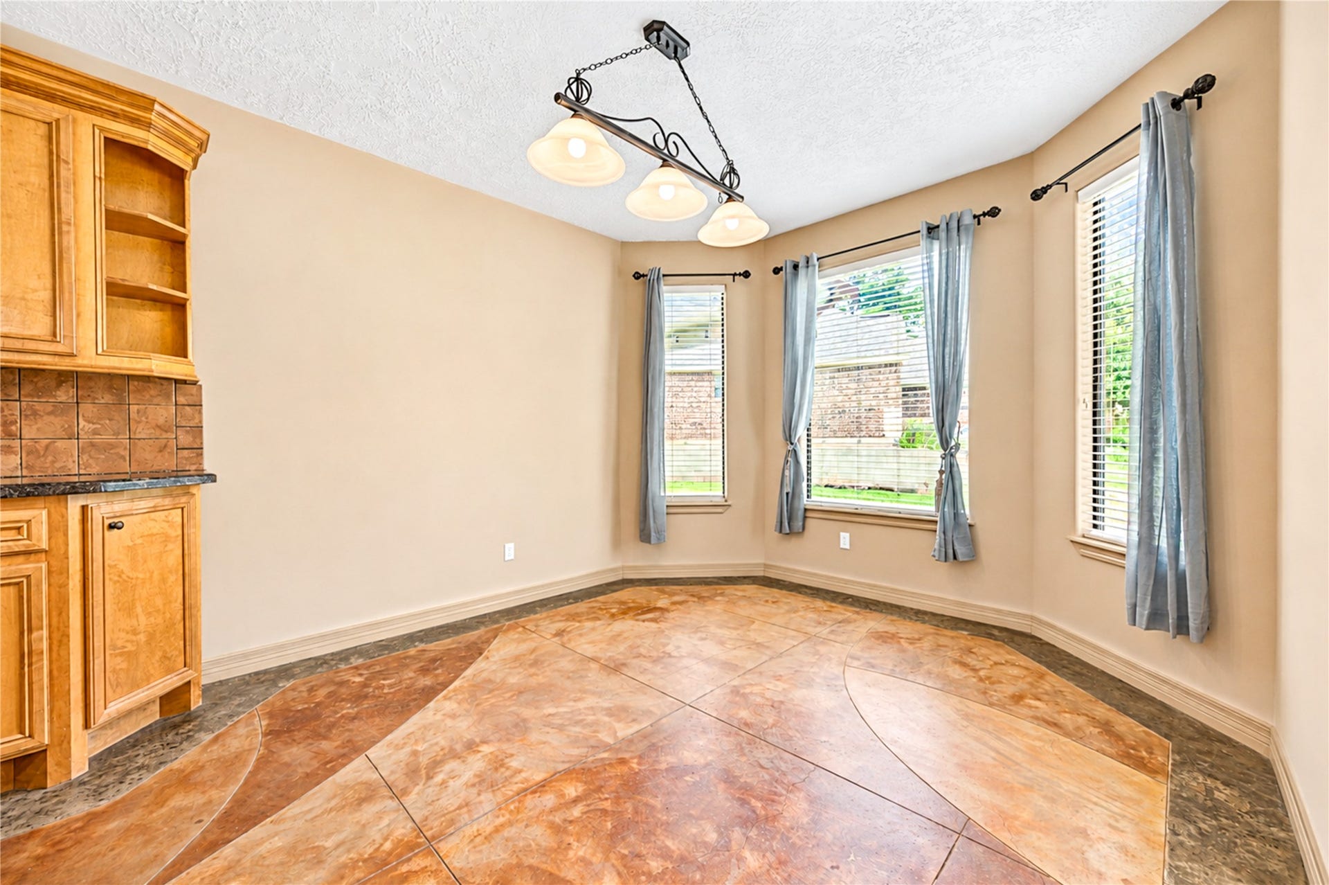 3817 Copper Mountain Lane, Montgomery, TX 77316