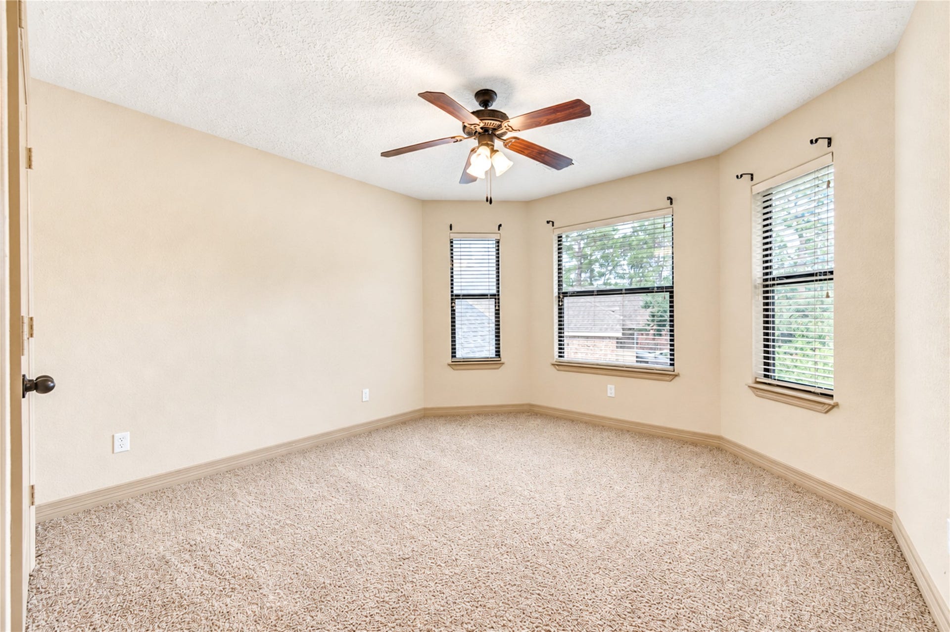 3817 Copper Mountain Lane, Montgomery, TX 77316